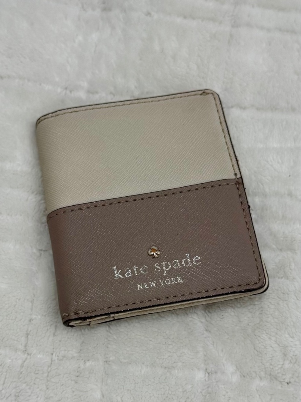 Kate Spade Bifold Small Snap Wallet - Picture 1 of 3